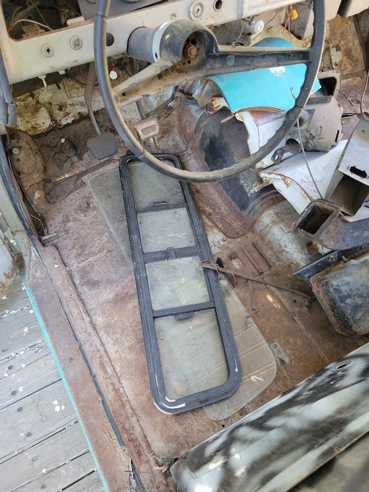 Main image 9