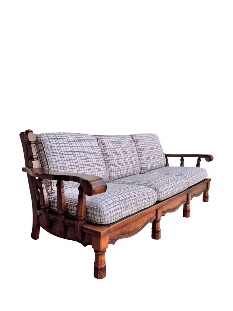 Main image 3