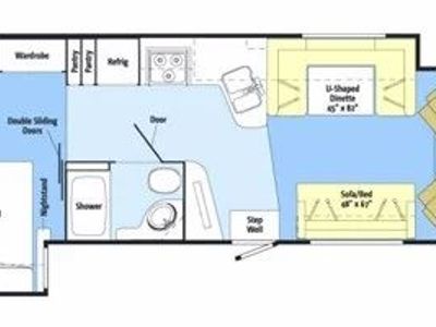 2013 Itasca Suncruiser 32H by Winnebago.