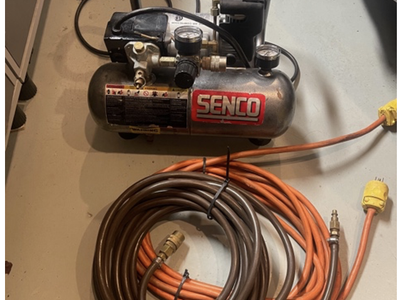 SENCO PC1010 1/2 HP 1 Gal. Oil-Free Hand Carry Compressor.