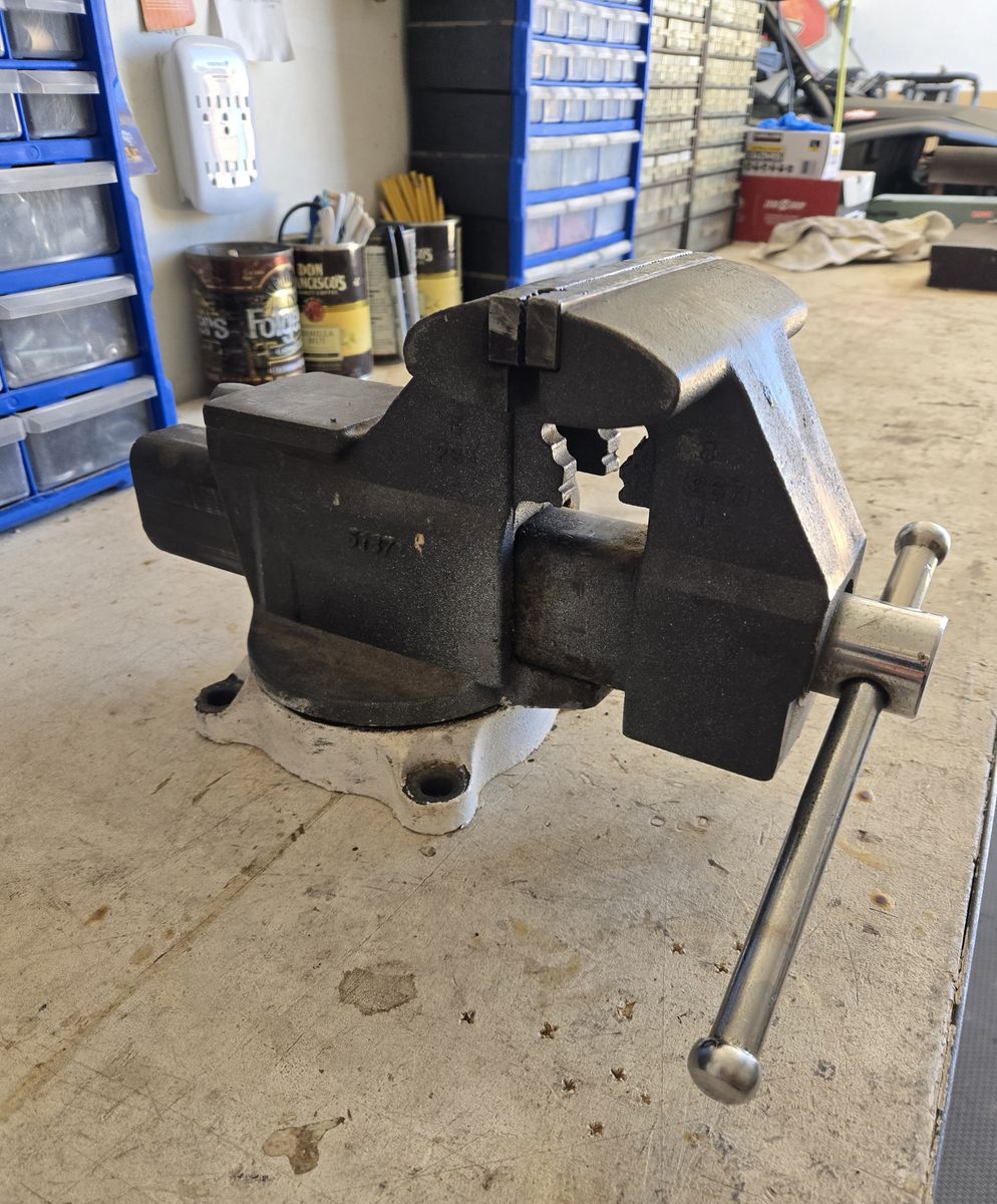 Craftsman Vise