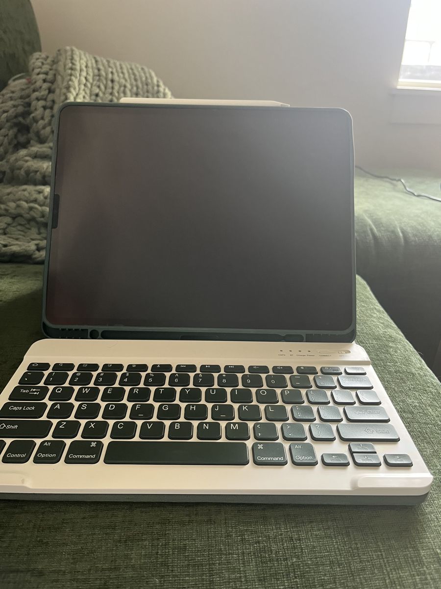 12.9 in. iPad Pro (5th gen) with 2nd gen Apple Pencil