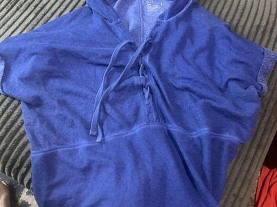 Blue Short Sleeve Lace-Up Hooded Sweatshirt size 14/16