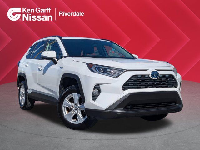 2020 Toyota RAV4 XLE