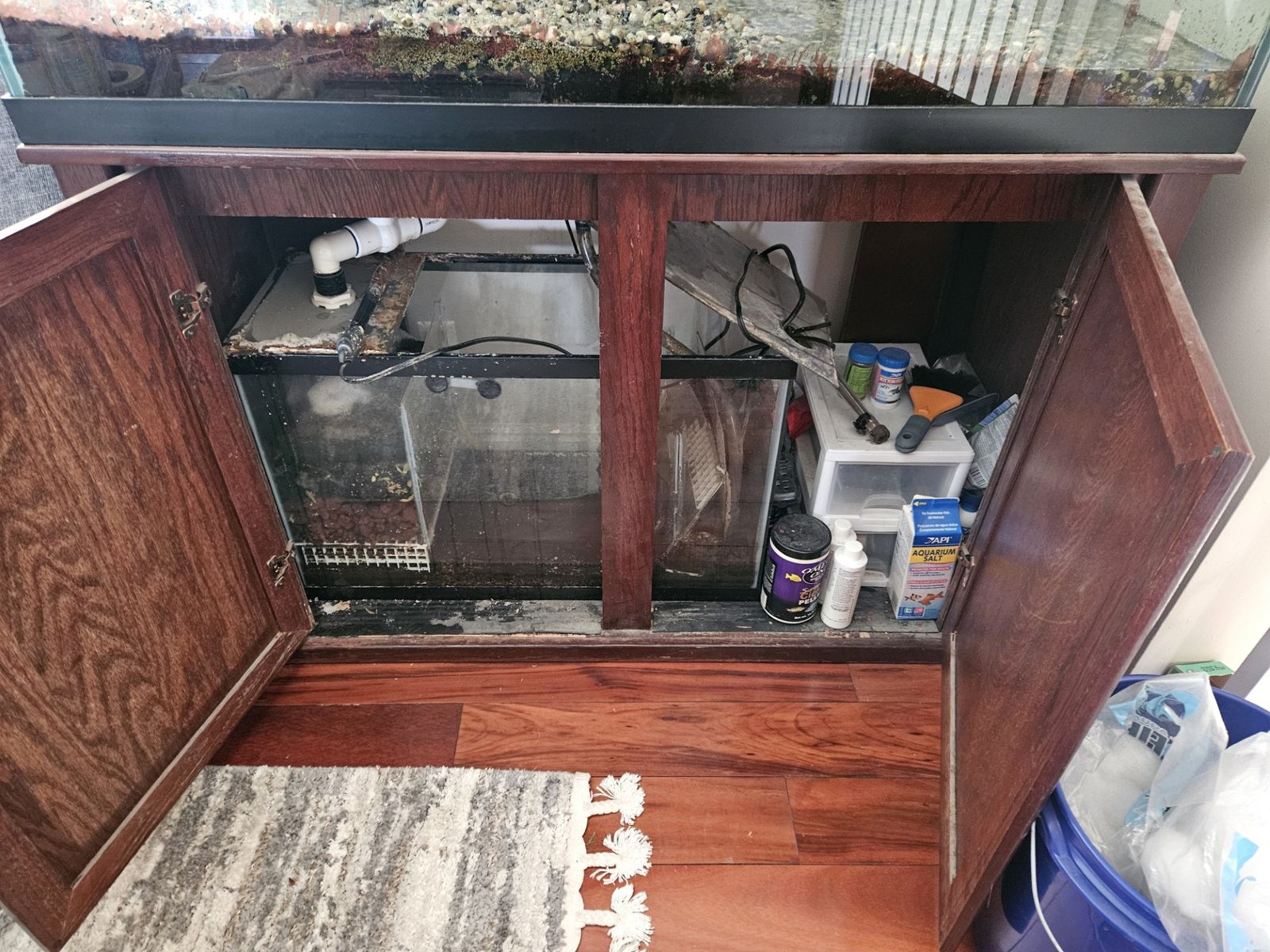 Main image 3