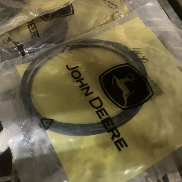 John Deere 40 Series Wheel Seals