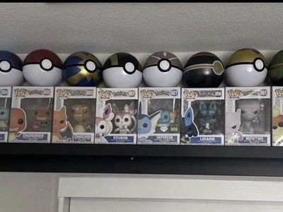Pokémon Funko Pop Collection Display – 10 Pops + Poké Ball Shelf Décor