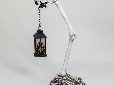 Haunted Living 3.5 Ft Skeleton Lantern – New in Box