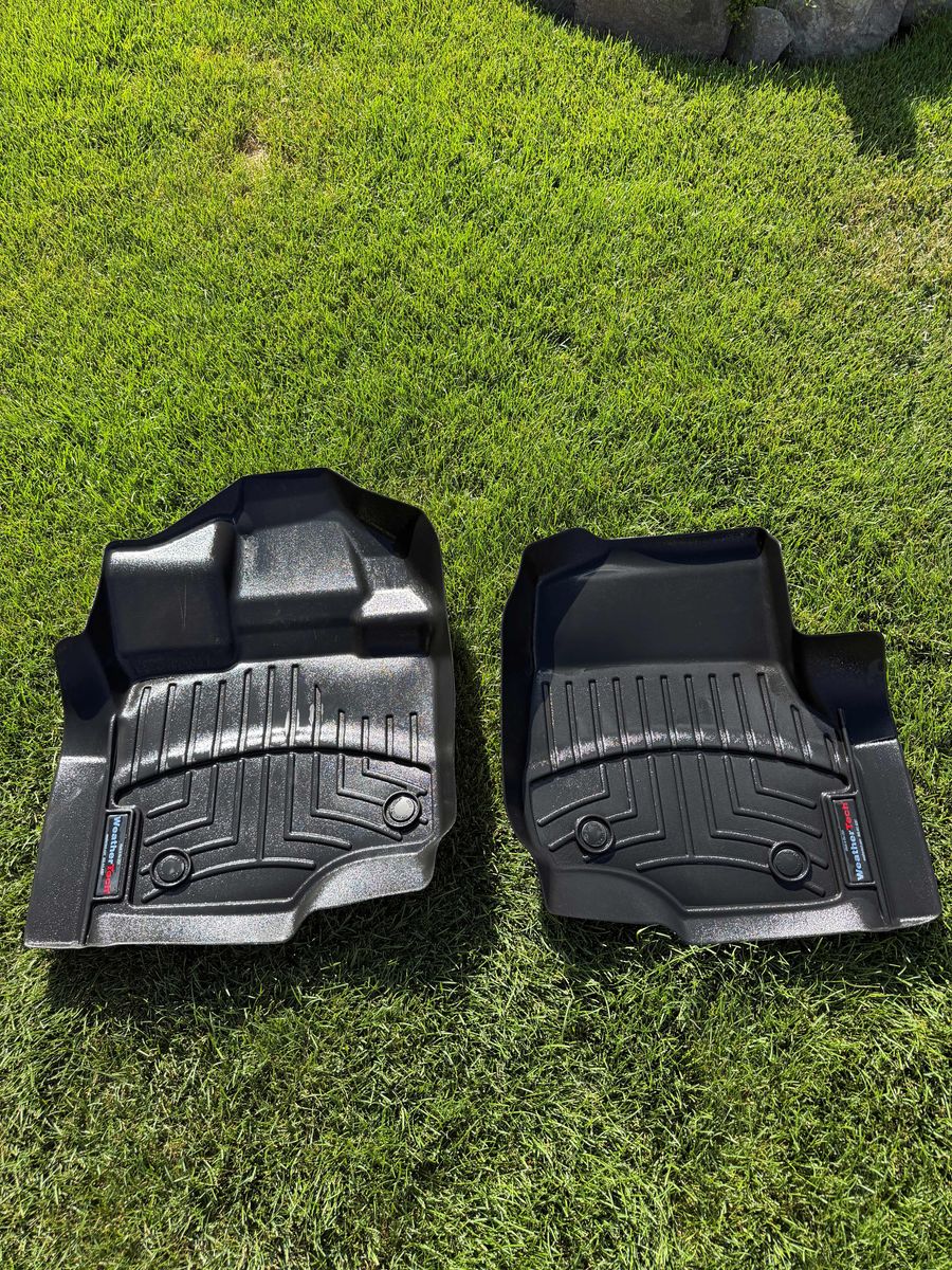 WeatherTech Front Floor Mats – Fits 2015–2020 Ford F-150 – Like New