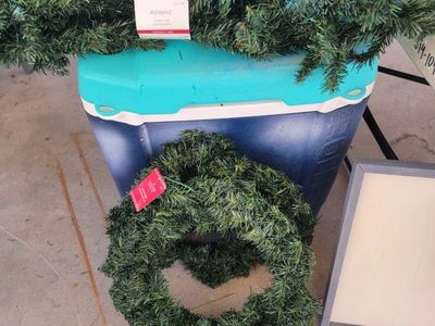 Christmas wreaths & garland