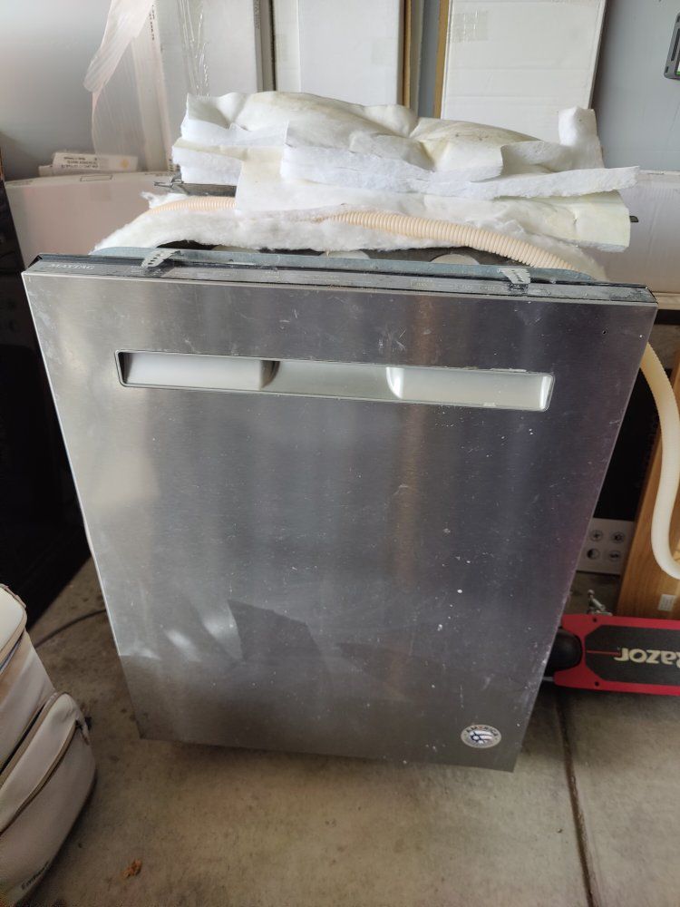 Super quiet Maytag dishwasher