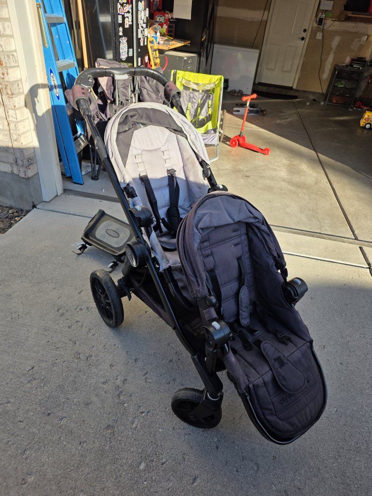 City Select double stroller
