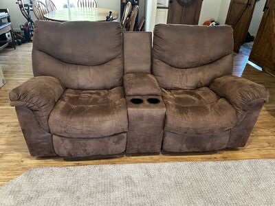 Loveseat recliner