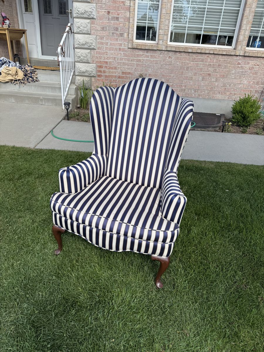 2 Wingback chairs - high quality
