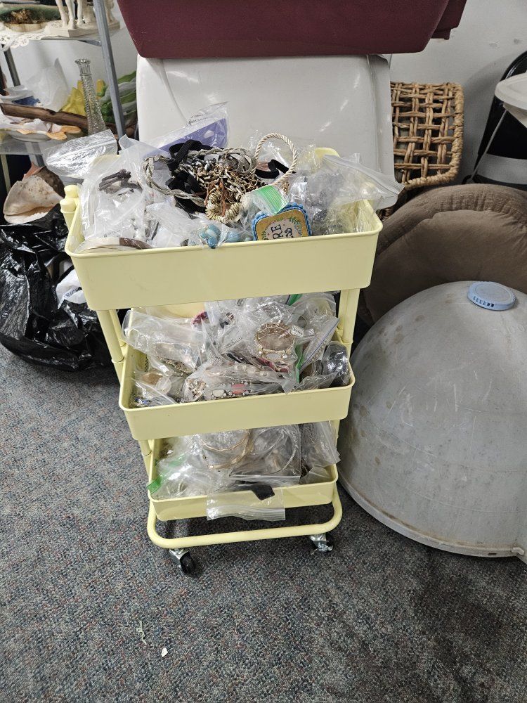 Main image 5