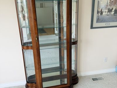 CURIO CABINET- PERFECT CONDITION WITH LIGHTS