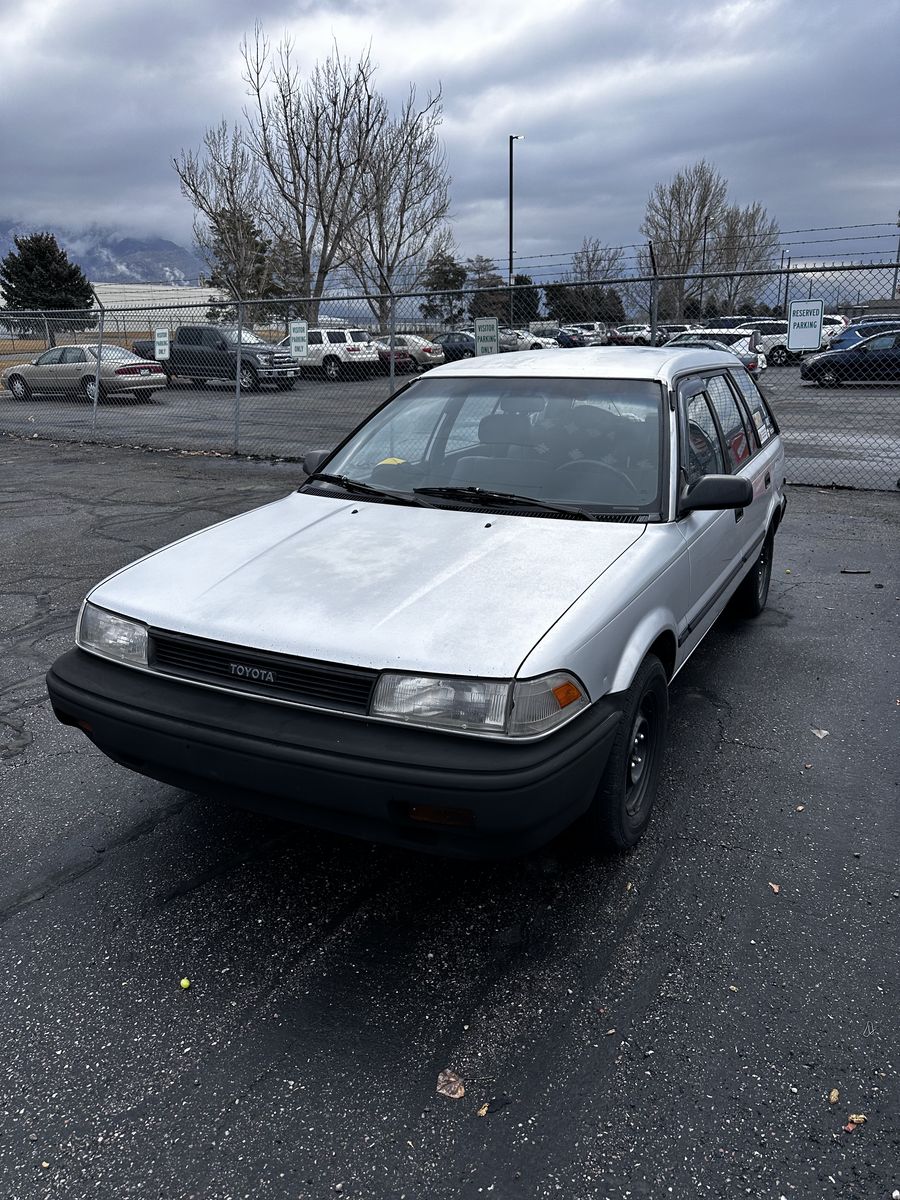 1990 TOYOTA COROLLA Deluxe