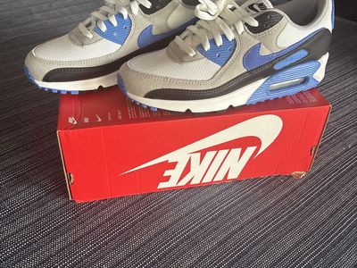 Nike air Max 90 blue black and white size 9