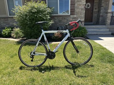 GMC Denali Road Bike with Shimano Derailleur