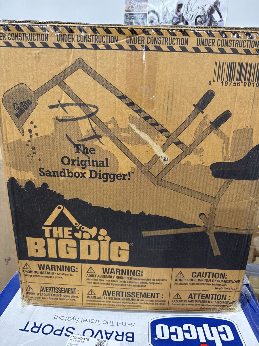 The Big Dig Sandbox Digger