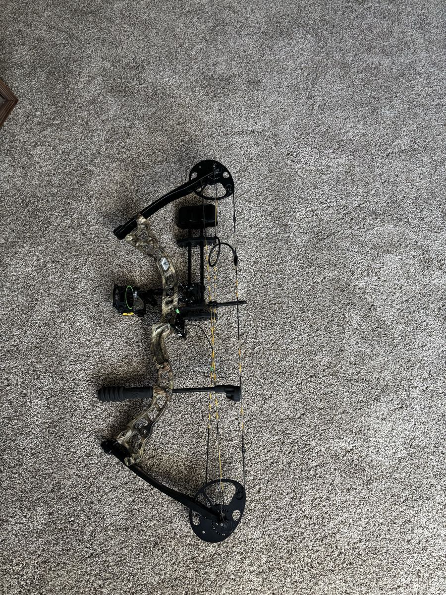 Diamond Archery Infinite 305 Compound Bow