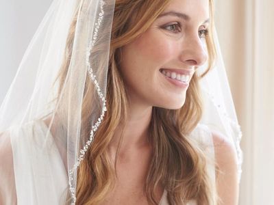 enVogue Crystal Edge Bridal Veil
