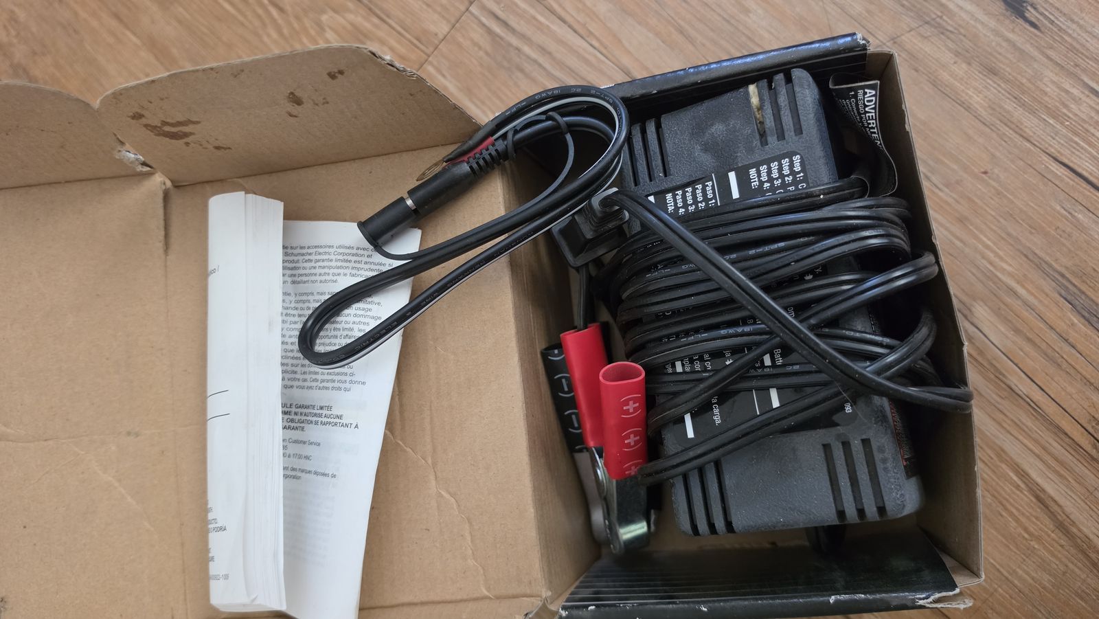 Schumacher SpeedCharge Maintainer Automatic Battery Charger SEM-1562A 1.5A 6/12V