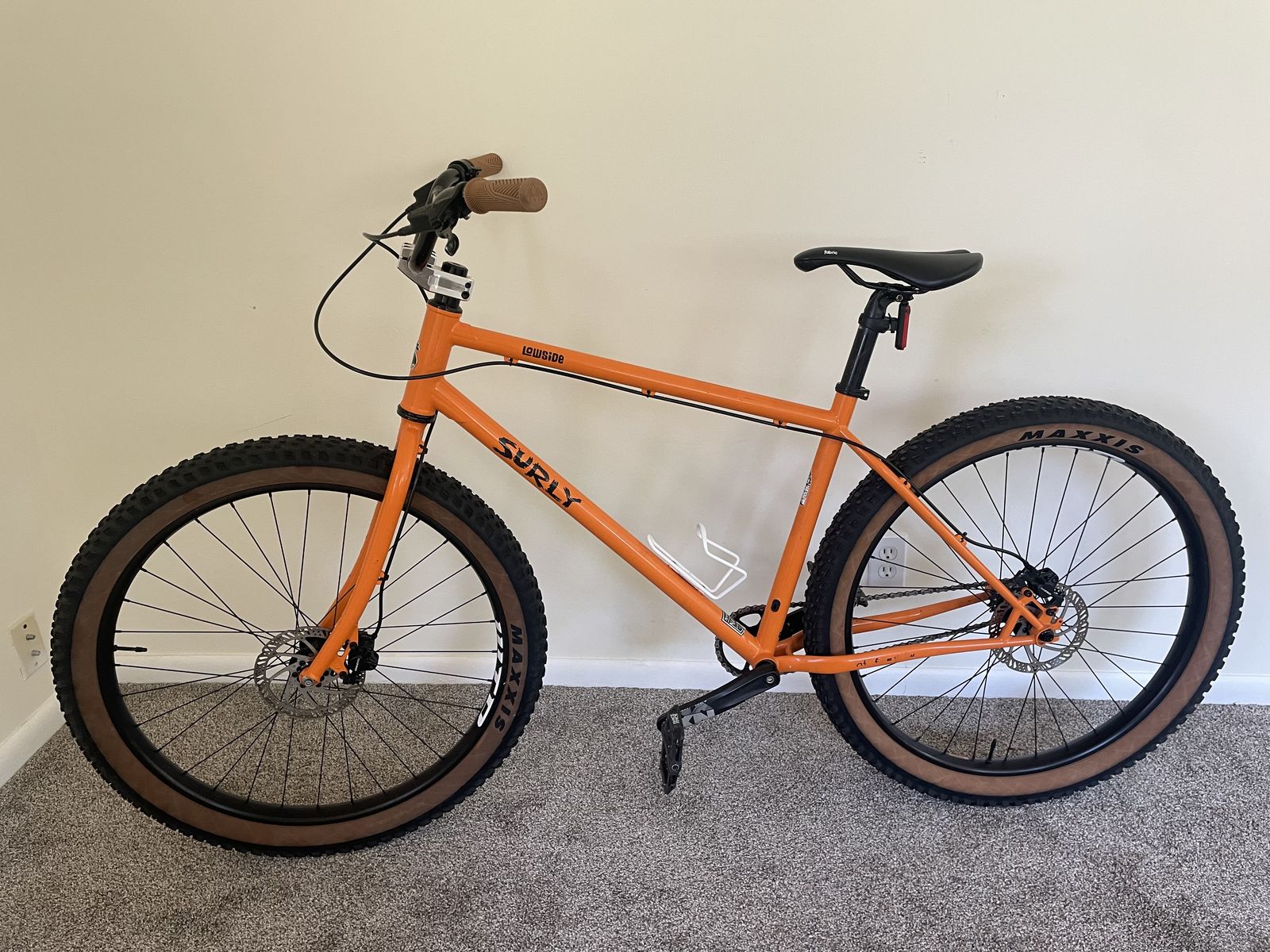 Medium Surly Lowside Single Speed Mountain Bike/BMX Bike