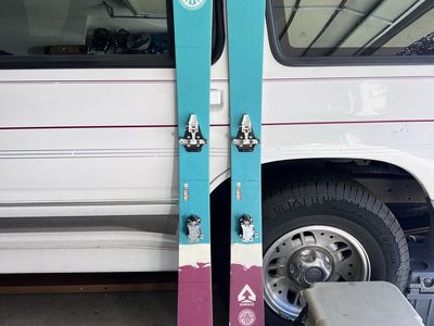 Surface Skis - Daily 161cm