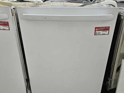 NICE GE DISHWASHER! WITH A FULL WARRANTY