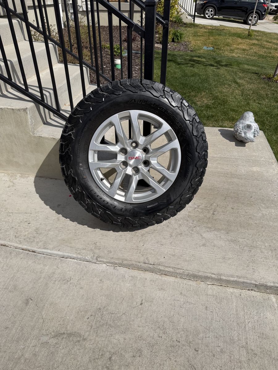 Gmc Sierra 1500 Rims and Tires 285/65R18 Bfg Ko2