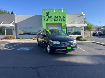 2016 Chrysler Town and Country Touring