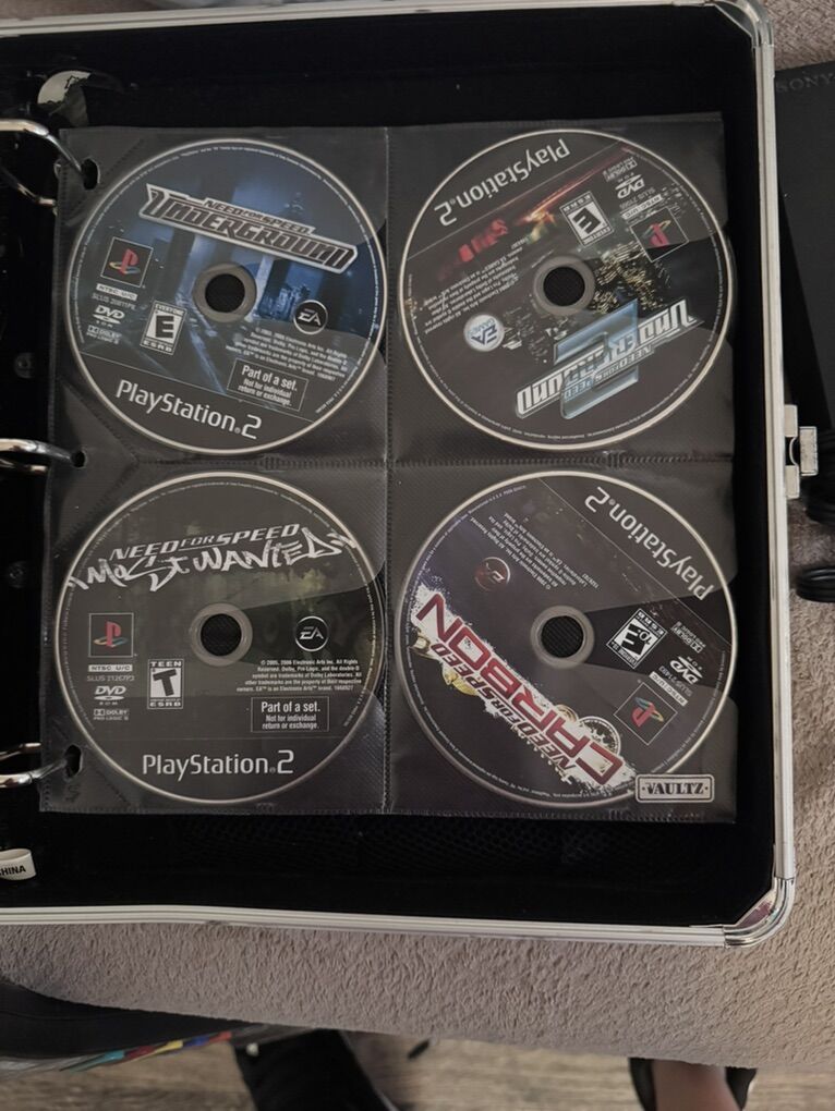 Cd Case full Of Old Ps2 Games