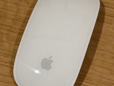 Apple Magic Mouse 2 Model A1657 Silver/White Wireless Bluetooth