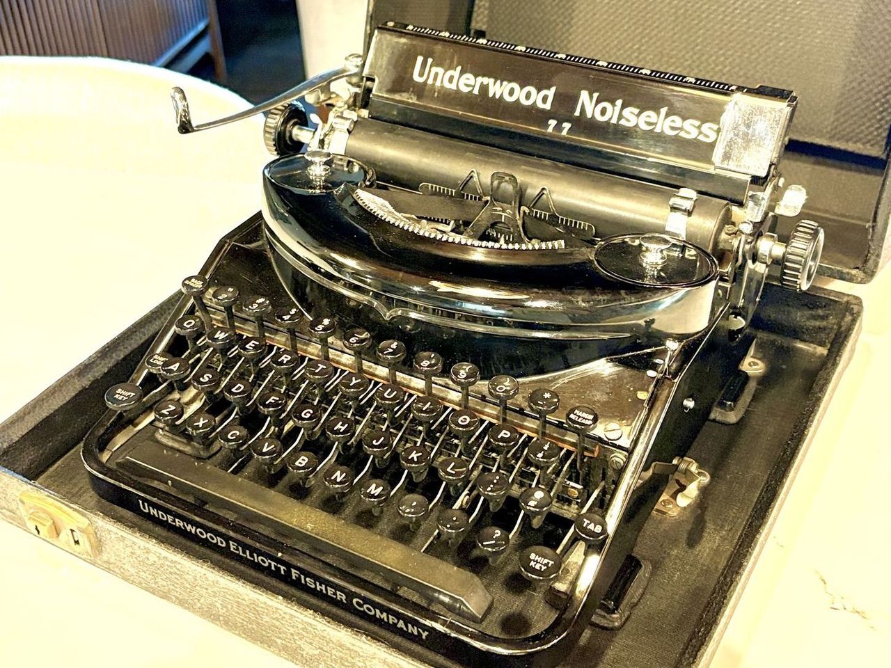 Main image 1