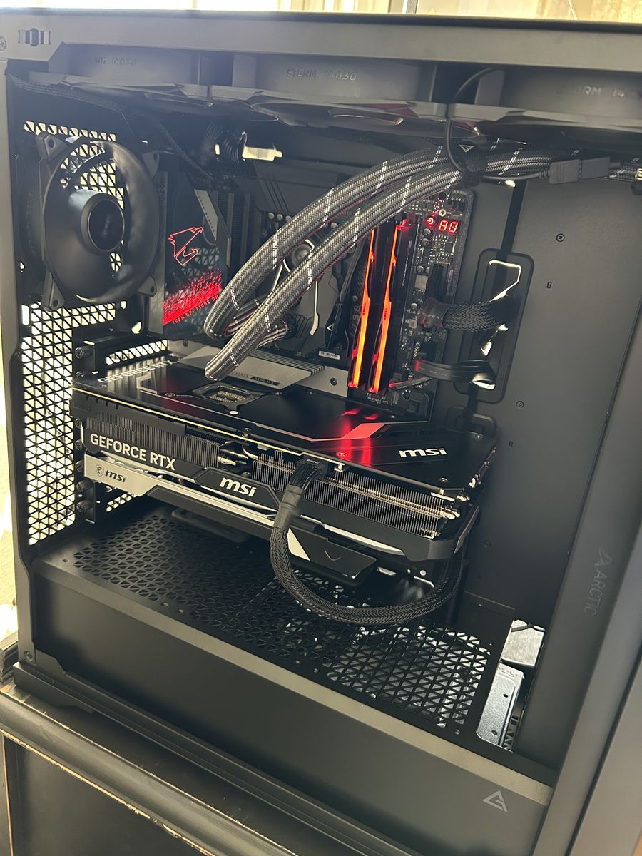 Amazing 4080 Super Gaming/Rendering/Editing PC!