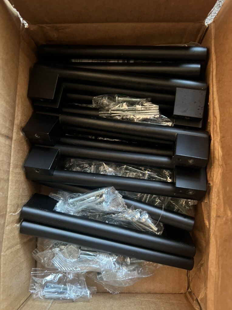 Kitchen Cabinet Hardware/ Handles Black