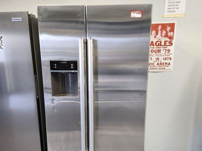 Bosch Stainless Steel Side-by-Side Refrigerator - Counter Depth