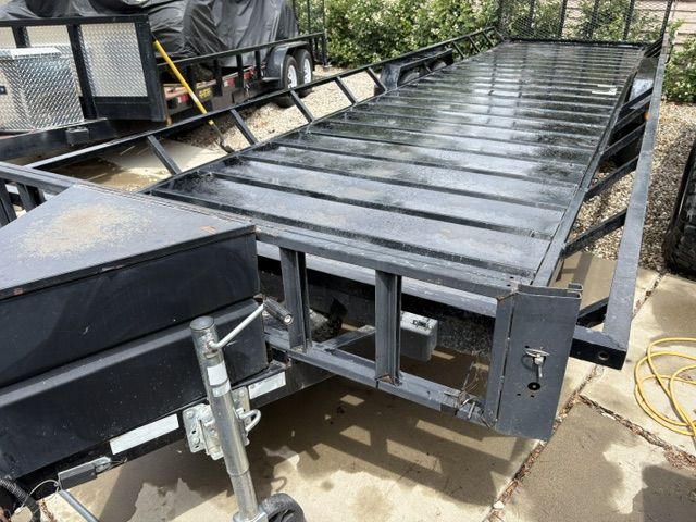 Main image 3