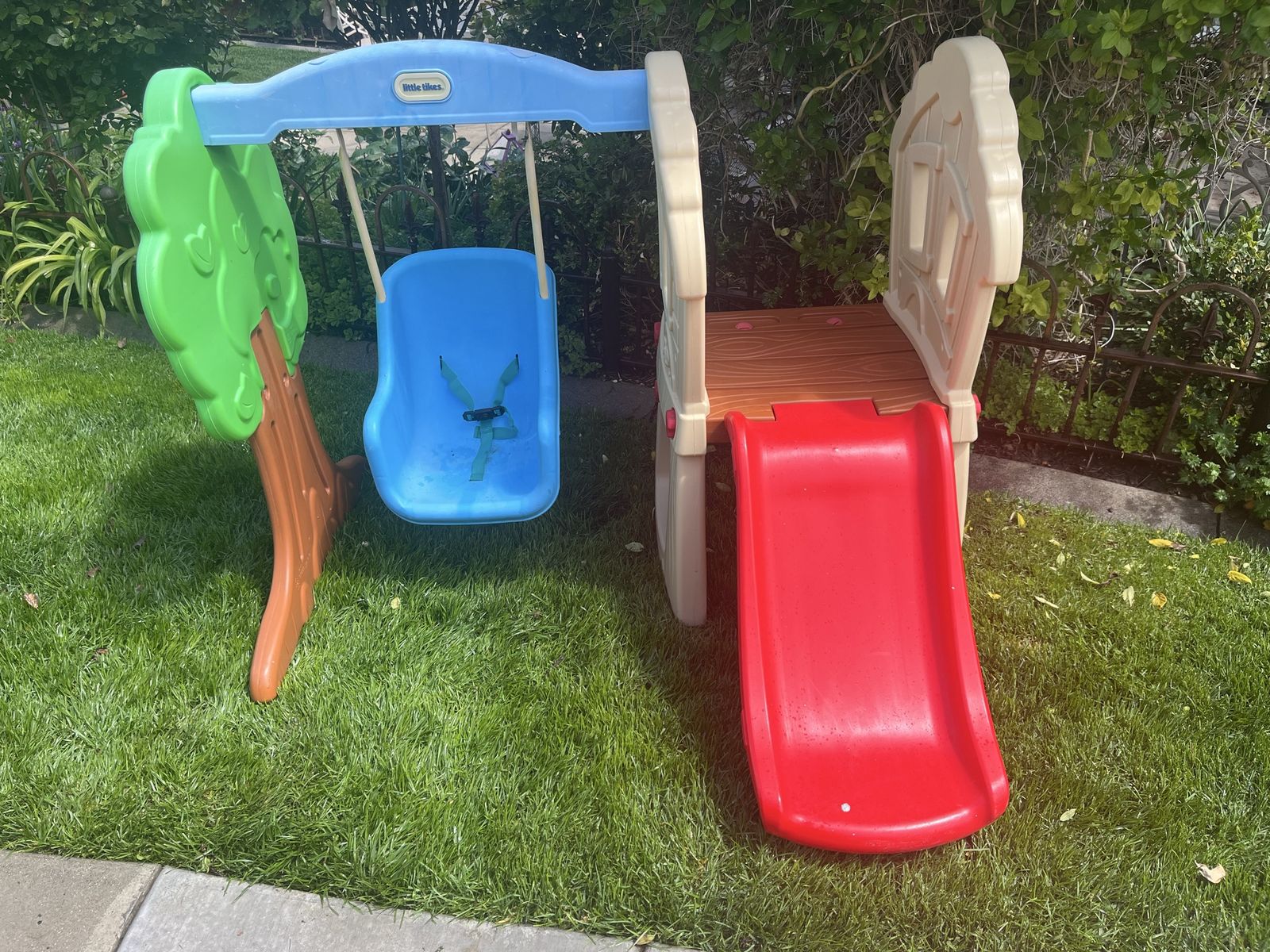 Infant to toddler playgym little tikes brand.