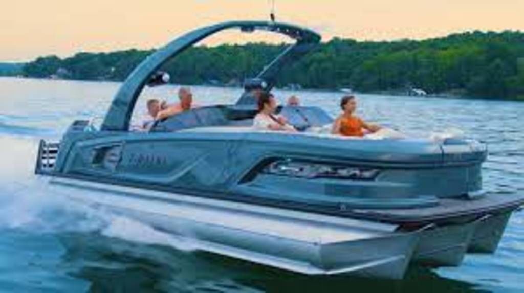 2026 Avalon Excalibur Elite Windshield 27 FT