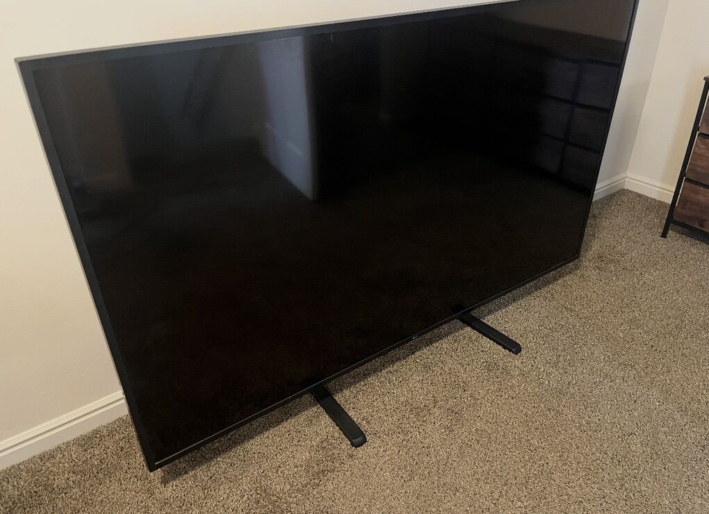 70  LG 4K TV