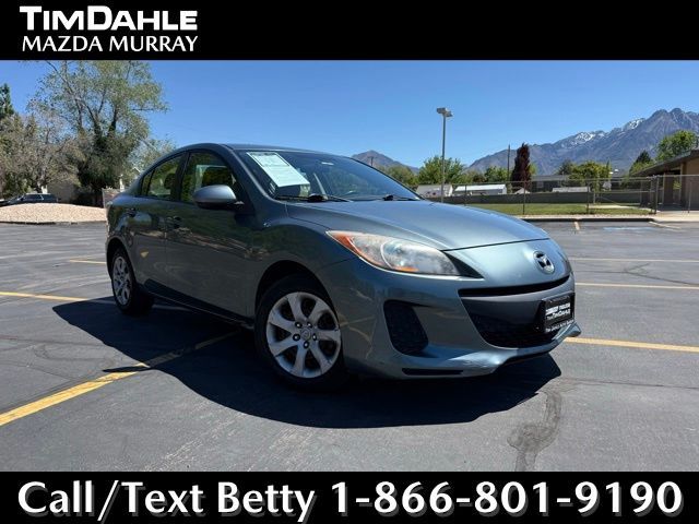 2013 Mazda Mazda3 i Sport