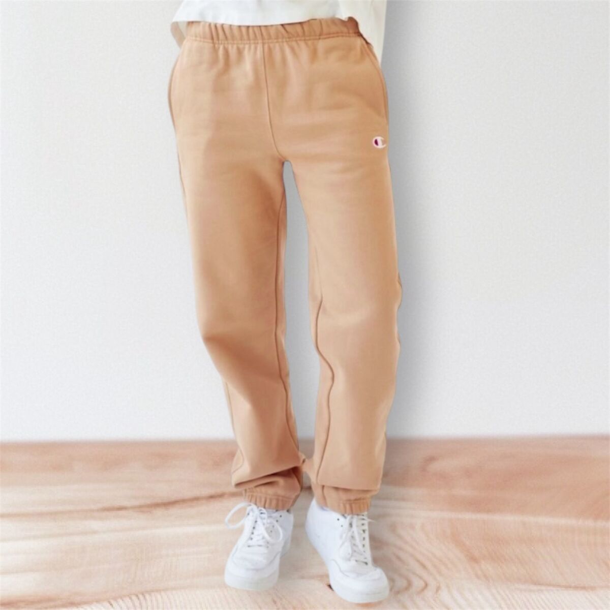 Champion UO Exclusive Classic Reverse Weave Sweatpants - Size Medium