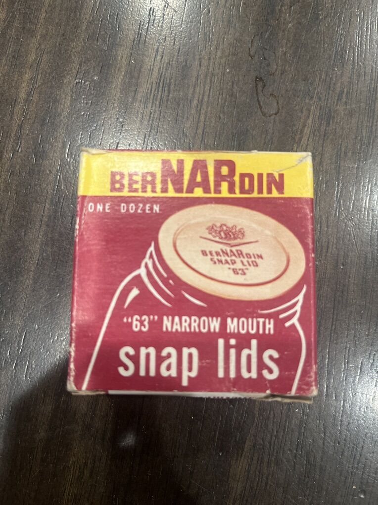 One Box BernardIn 63 Narrow Mouth Snap Lids