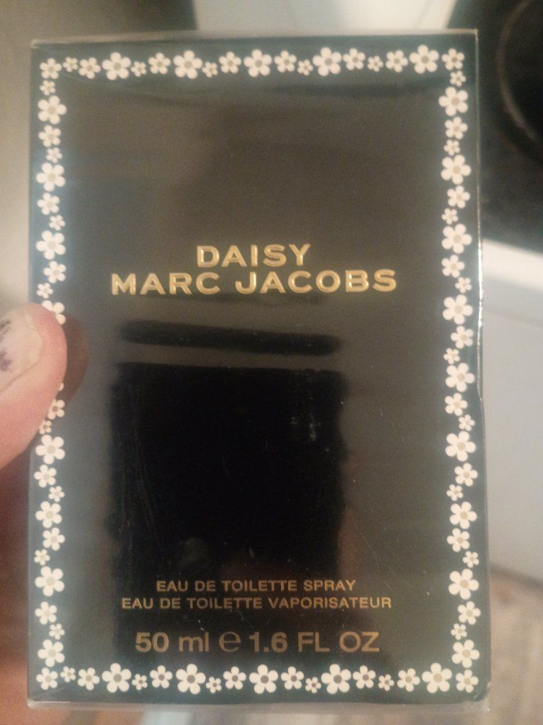 daisy marc jacobs perfume