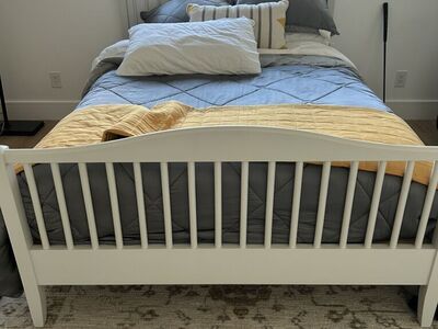 Pottery Barn full Bed