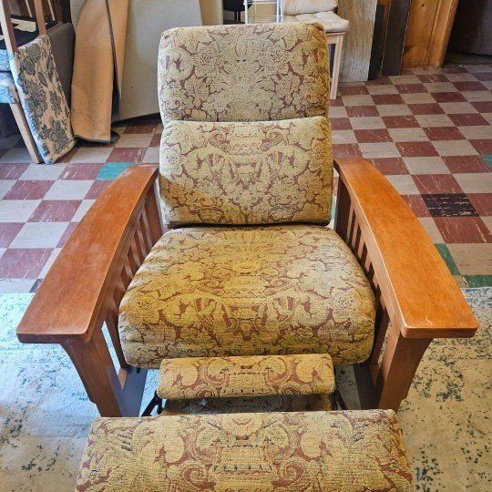 Morris Chair - Free - East Millcreek