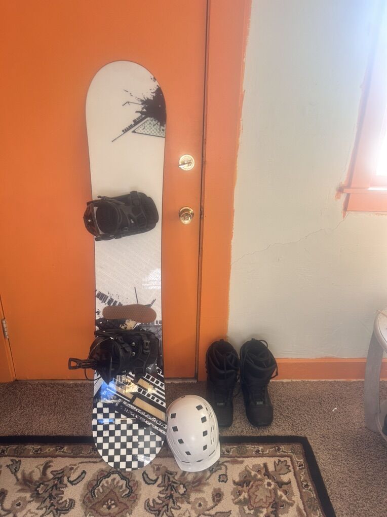Complete Snowboard Package. M3 Board