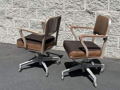 Vintage Mid Century rolling desk armchairs. Swivel and rocking. Made in USA by Steelcase. Mid century modern MCM